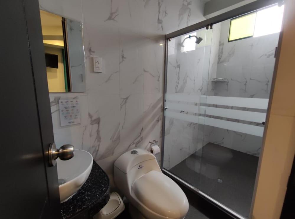 Hotel Konford Canete Imperial Luaran gambar